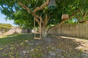 4185 Whiting Dr SE, Saint Petersburg, FL 33705 - Photo 35
