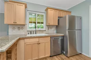 3412 Little Oak St, Valrico, FL 33596 - Photo 13