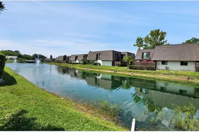 15217 W Pond Woods Drive, Tampa, FL 33618 - Photo 49