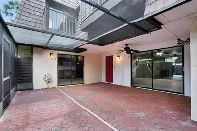 15217 W Pond Woods Drive, Tampa, FL 33618 - Photo 45