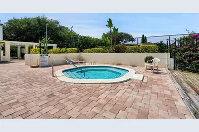 15217 W Pond Woods Drive, Tampa, FL 33618 - Photo 63
