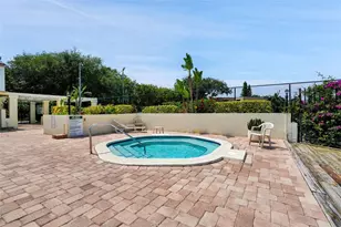 15217 W Pond Woods Dr, Tampa, FL 33618 - Photo 63