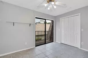 15217 W Pond Woods Dr, Tampa, FL 33618 - Photo 37