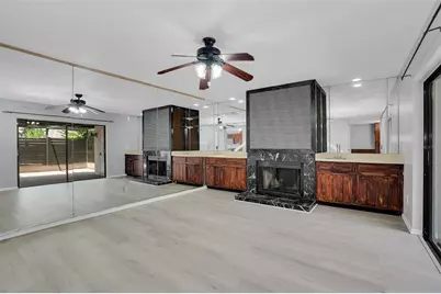15217 W Pond Woods Drive, Tampa, FL 33618 - Photo 5