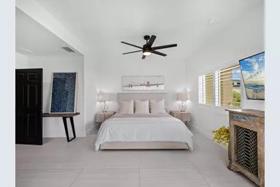 138 175th Avenue E, Redington Shores, FL 33708 - Photo 5