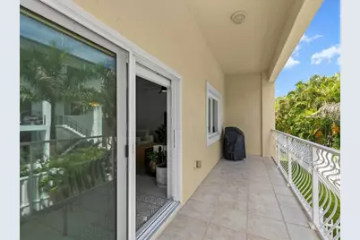 138 175th Avenue E, Redington Shores, FL 33708 - Photo 31