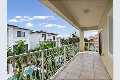 138 175th Avenue E, Redington Shores, FL 33708 - Photo 39
