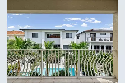 138 175th Avenue E, Redington Shores, FL 33708 - Photo 37