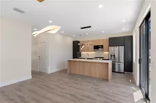 8456 Modano Pl, Tampa, FL 33614 - Photo 5