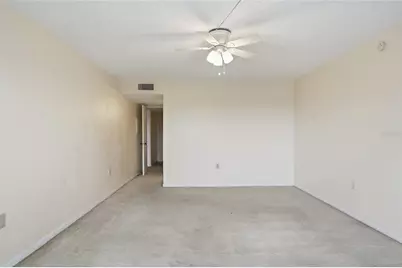 4900 38th Way S #404, Saint Petersburg, FL 33711 - Photo 11