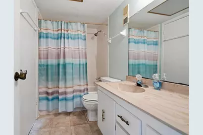 4900 38th Way S #404, Saint Petersburg, FL 33711 - Photo 17