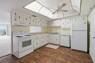 4900 38th Way S, Saint Petersburg, FL 33711 - Photo 13