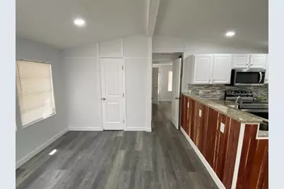 4851 W Gandy Boulevard #B10L30, Tampa, FL 33611 - Photo 5