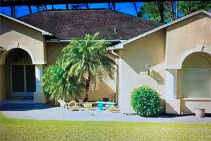 7061 Ovenbird Rd, Weeki Wachee, FL 34613 - Photo 1