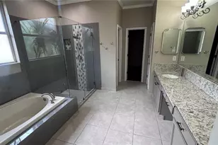 4613 River Overlook Dr, Valrico, FL 33596 - Photo 13