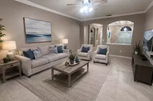 4613 River Overlook Dr, Valrico, FL 33596 - Photo 5