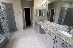 4613 River Overlook Dr, Valrico, FL 33596 - Photo 11