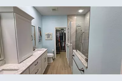 8240 Acadian Lane, Seminole, FL 33777 - Photo 13