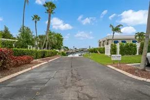 7214 Mt Fairfield Rd NE, Saint Petersburg, FL 33702 - Photo 27