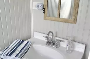 7214 Mt Fairfield Rd NE, Saint Petersburg, FL 33702 - Photo 9
