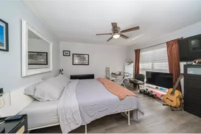 2939 W Knights Avenue, Tampa, FL 33611 - Photo 15
