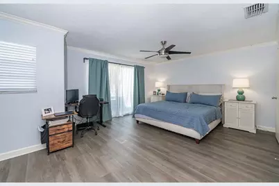 2939 W Knights Avenue, Tampa, FL 33611 - Photo 11