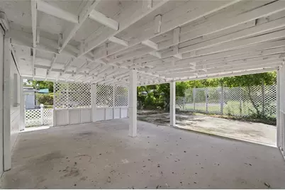 4009 E Powhatan Avenue, Tampa, FL 33610 - Photo 29