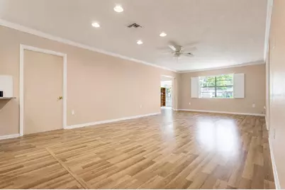 510 Palmer Circle, Palm Harbor, FL 34685 - Photo 9