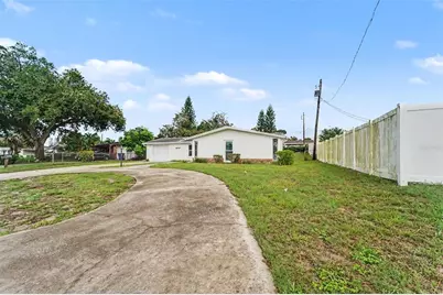 3536 Kimberly Oaks Drive, Holiday, FL 34691 - Photo 3