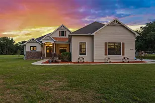 5319 W Trapnell Rd, Dover, FL 33527 - Photo 1