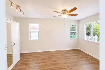 1915 W Orient Street, Tampa, FL 33607 - Photo 3