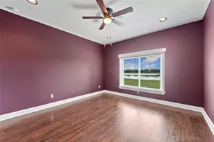 901 Parker Den Dr, Ruskin, FL 33570 - Photo 17