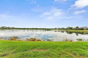 901 Parker Den Dr, Ruskin, FL 33570 - Photo 37