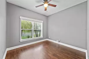 901 Parker Den Dr, Ruskin, FL 33570 - Photo 23