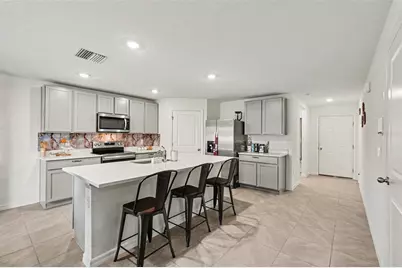 3601 Capital Reserve Drive, Plant City, FL 33565 - Photo 11