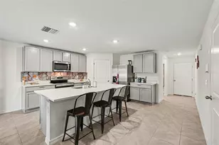 3601 Capital Reserve Dr, Plant City, FL 33565 - Photo 11