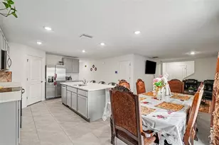 3601 Capital Reserve Dr, Plant City, FL 33565 - Photo 9