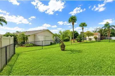 8811 Martinique Lane, Port Richey, FL 34668 - Photo 9