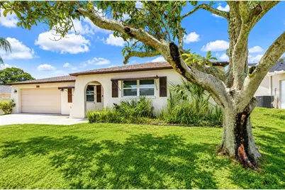 8811 Martinique Lane, Port Richey, FL 34668 - Photo 5