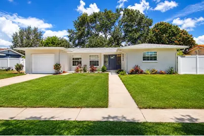5919 33rd Avenue N, Saint Petersburg, FL 33710 - Photo 1