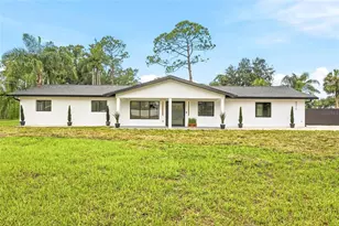 8316 W Forest Cir, Tampa, FL 33615 - Photo 1