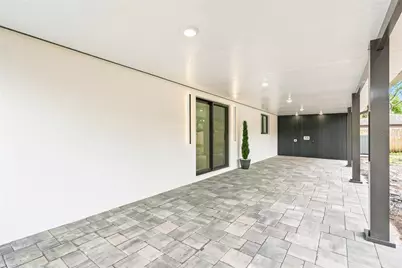 8316 W Forest Circle, Tampa, FL 33615 - Photo 49