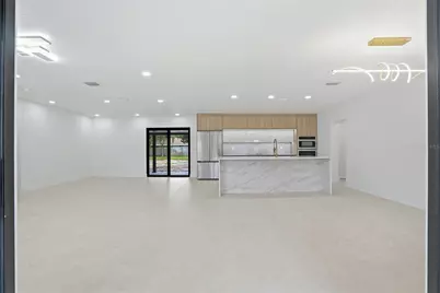 8316 W Forest Circle, Tampa, FL 33615 - Photo 9