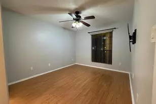 8643 Mallard Reserve Dr, Tampa, FL 33614 - Photo 13