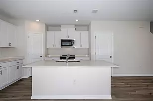 9144 Bent Br, Dade City, FL 33525 - Photo 7