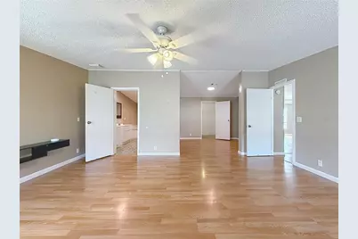 4300 Meadow Ridge Avenue, Mulberry, FL 33860 - Photo 13