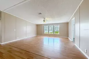 4300 Meadow Ridge Ave, Mulberry, FL 33860 - Photo 11