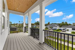3534 Overlook Dr NE, Saint Petersburg, FL 33703 - Photo 5