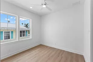 3534 Overlook Dr NE, Saint Petersburg, FL 33703 - Photo 29