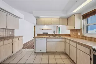 144 8th Ave N, Saint Petersburg, FL 33701 - Photo 15